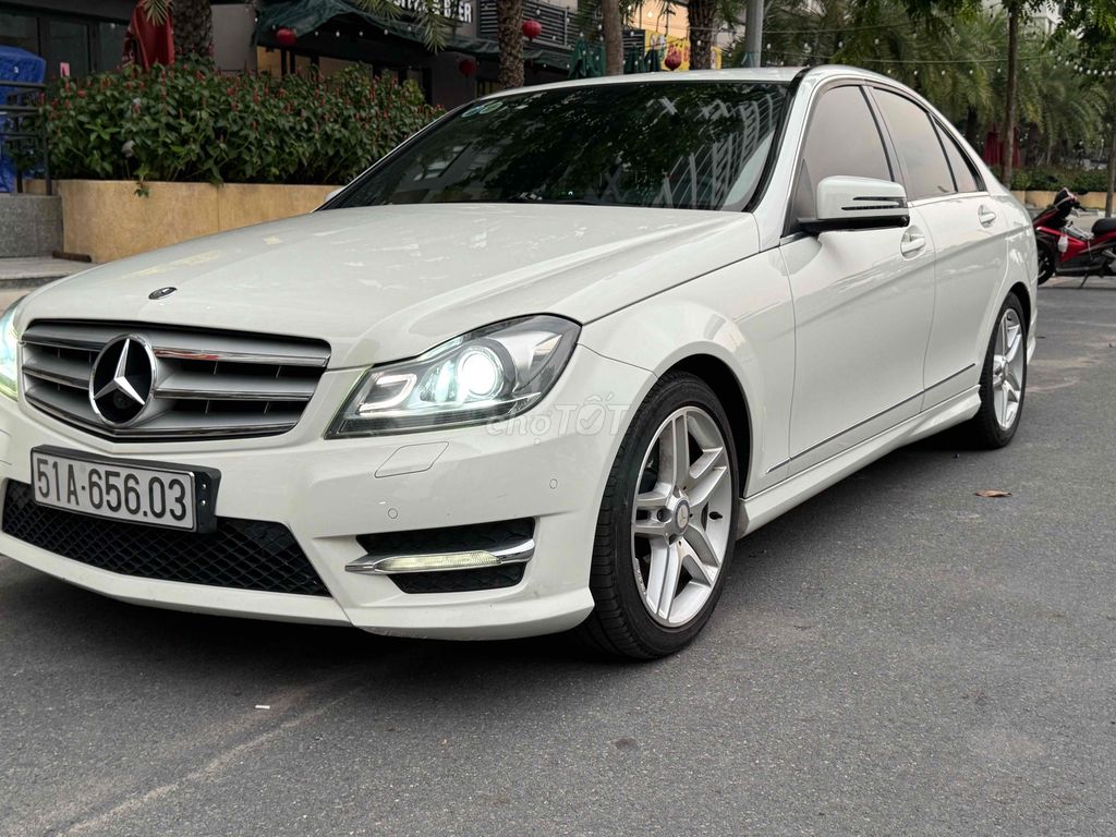 Mercedes Benz C Class 2012 C300 AMG - 73000 km. Mua bán Ô tô tại Quận 12 Tp Hồ Chí Minh được đăng bởi ÔTÔ THẠNH XUÂN hình 3