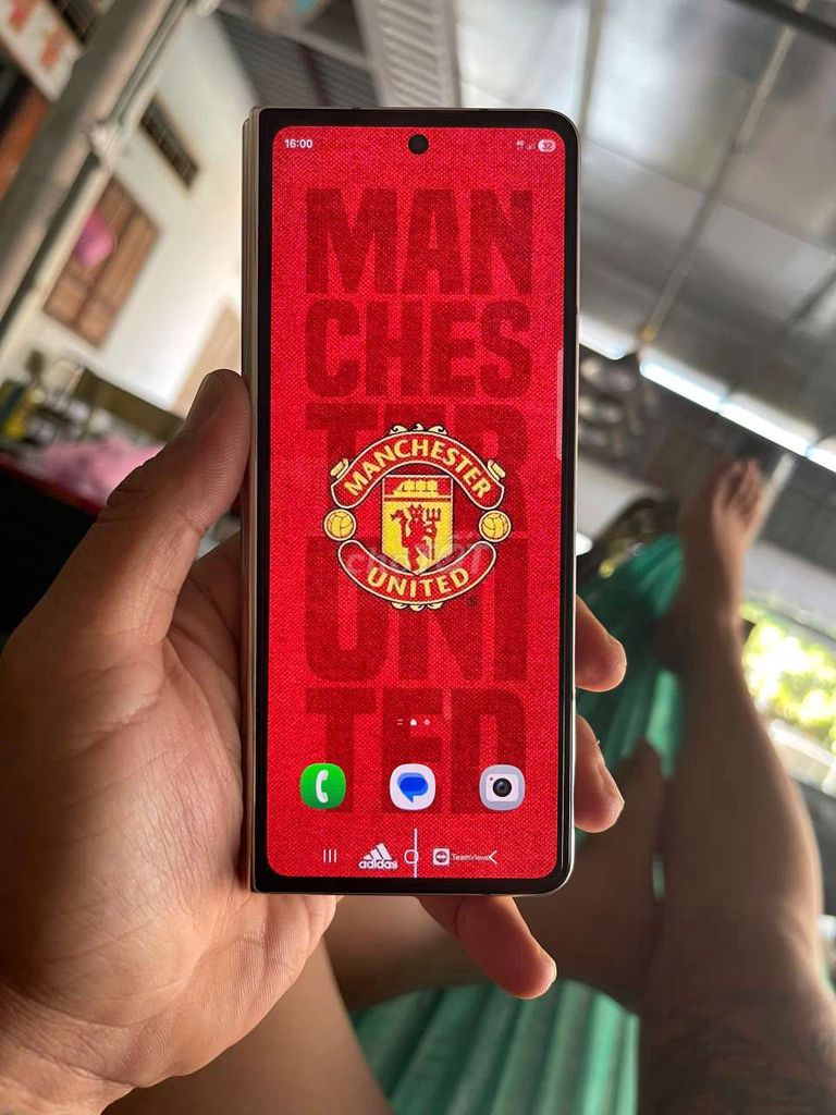 Samsung Galaxy Z Fold 4 trắng. Mua bán Điện thoại tại Huyện Long Điền Bà Rịa - Vũng Tàu được đăng bởi Po Po hình 1