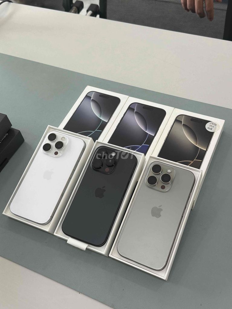 Apple iPhone 16 Pro 128GB Đen, Trắng, Bạc. Mua bán Điện thoại tại Thành phố Thủ Đức Tp Hồ Chí Minh được đăng bởi Lê Thị Thủy hình 1