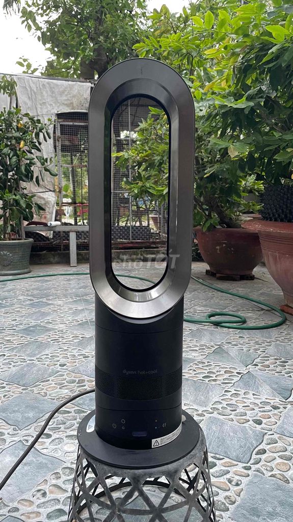 Quạt Dyson AM05 Hot + Cool Đen. Mua bán Quạt tại Thành phố Trà Vinh Trà Vinh được đăng bởi Huỳnh Lê Tân hình 1
