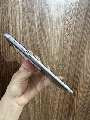 Apple iPhone 6 Bạc