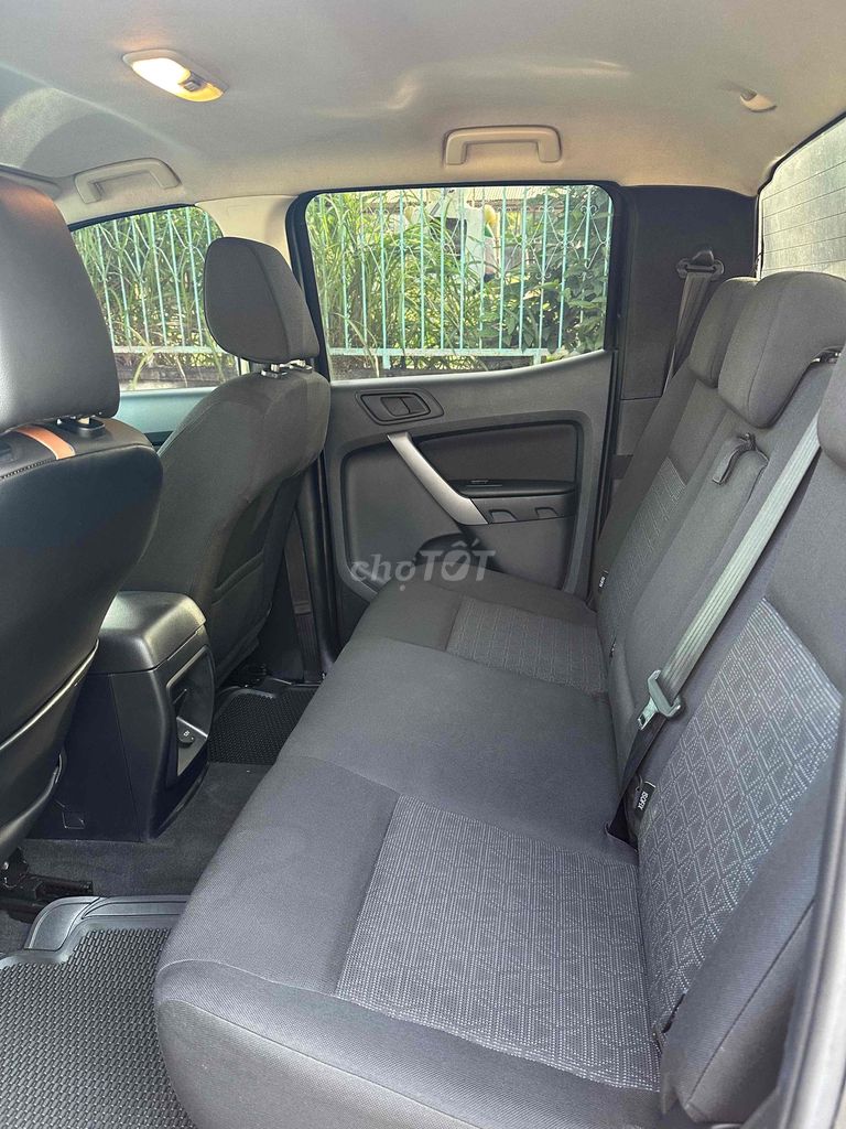 Ford Ranger 2019 Số tự động 60000 km Đen. Mua bán Ô tô tại Thành phố Biên Hòa Đồng Nai được đăng bởi HÙNG PHƯỢNG CAR hình 5