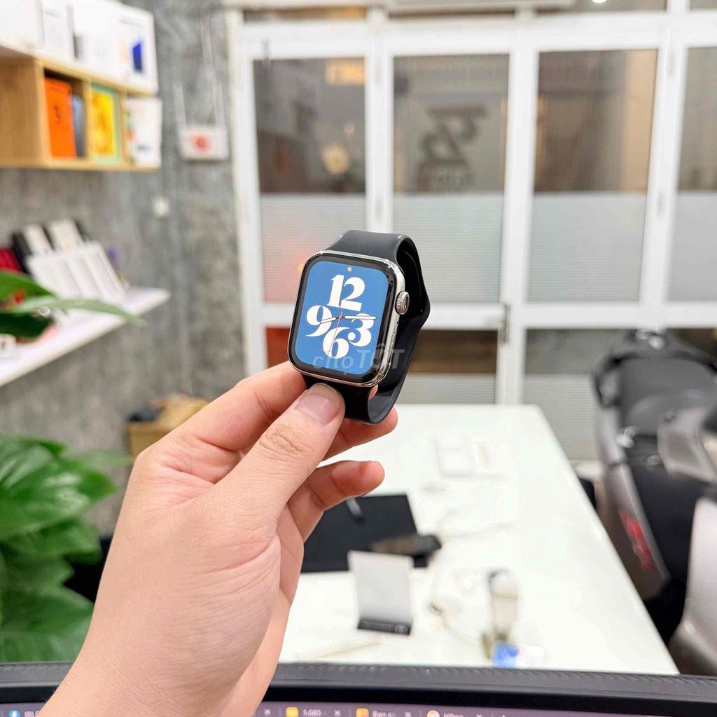 Apple Watch S4 44mm Thép Trắng. Mua bán Thiết bị đeo thông minh tại Quận Thanh Xuân Hà Nội được đăng bởi Thu Trang hình 1