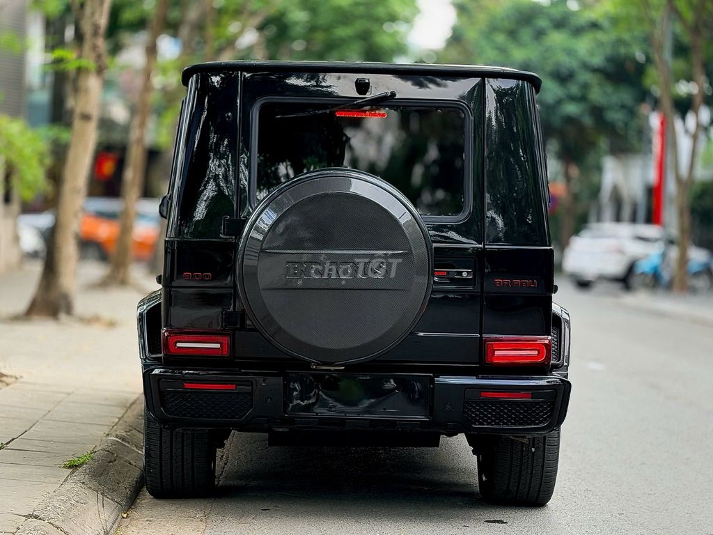 Mercedes-Benz G63 AMG Brabus 2014, черный, 60 тыс. км