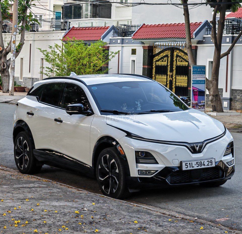 VINFAST VF6 PLUS 2024 - 36 тыс. км, макс. комплектация + 50 млн тюнинга