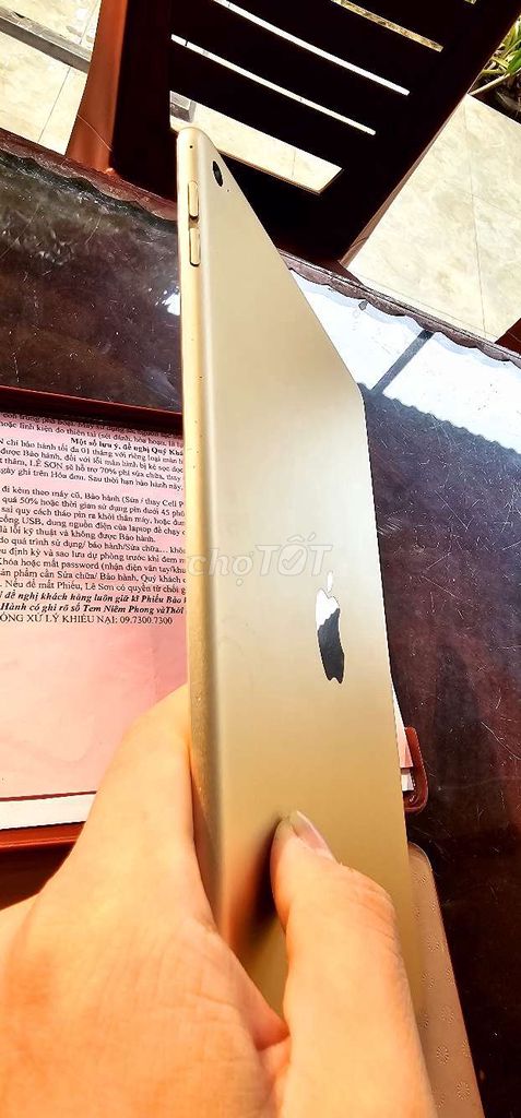 Dọn nhà dư cây ipad air2 ko dùng tới