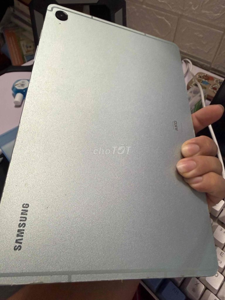Samsung Galaxy Tab S9fe Mỏng đẹp. Mua bán Máy tính bảng tại Thành phố Biên Hòa Đồng Nai được đăng bởi Hoàng ĐV hình 1