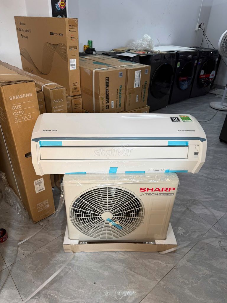 Máy lạnh Sharp 1HP ở Quận 4. Mua bán Máy lạnh, điều hoà tại Quận 4 Tp Hồ Chí Minh được đăng bởi Huy Đồng hình 1