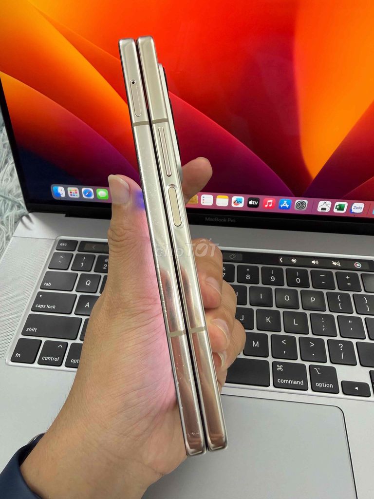 Samsung Fold 4 512GB Vàng Đã sử dụng. Mua bán Điện thoại tại Quận Hải Châu Đà Nẵng được đăng bởi Toàn hình 1