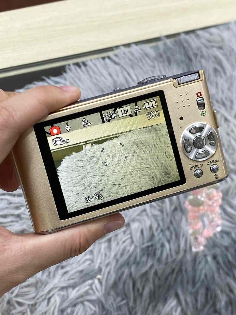 Máy ảnh Panasonic Lumix DMC-FX60 Vàng. Mua bán Máy ảnh, Máy quay tại Quận 5 Tp Hồ Chí Minh được đăng bởi Phan Thế Phong  hình 1