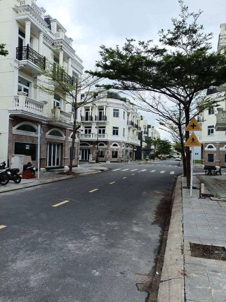nhà 3 tấm khu dân cư icom gân cho thông dung
