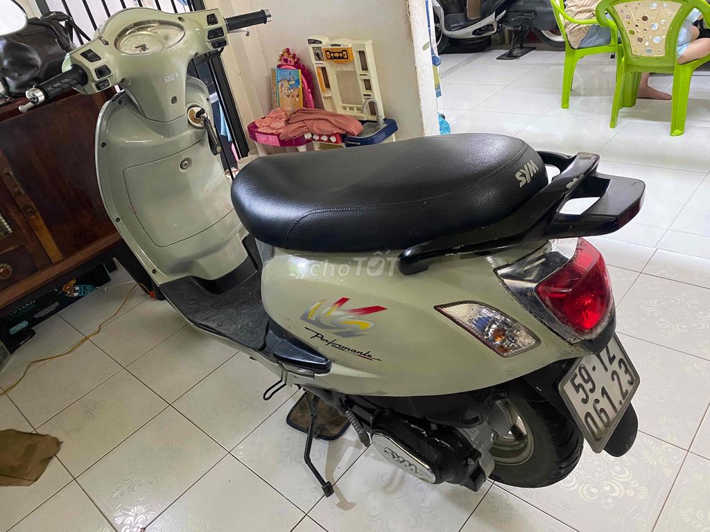 Attila Eliazabeth đời cao 2011 xe đẹp máy êm. Mua bán Xe máy tại Quận 5 Tp Hồ Chí Minh được đăng bởi JM hình 4