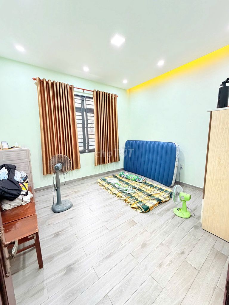 Аренда · 2 комн. · 90 м² · Quận Tân Bình, ул. Đường Năm Châu