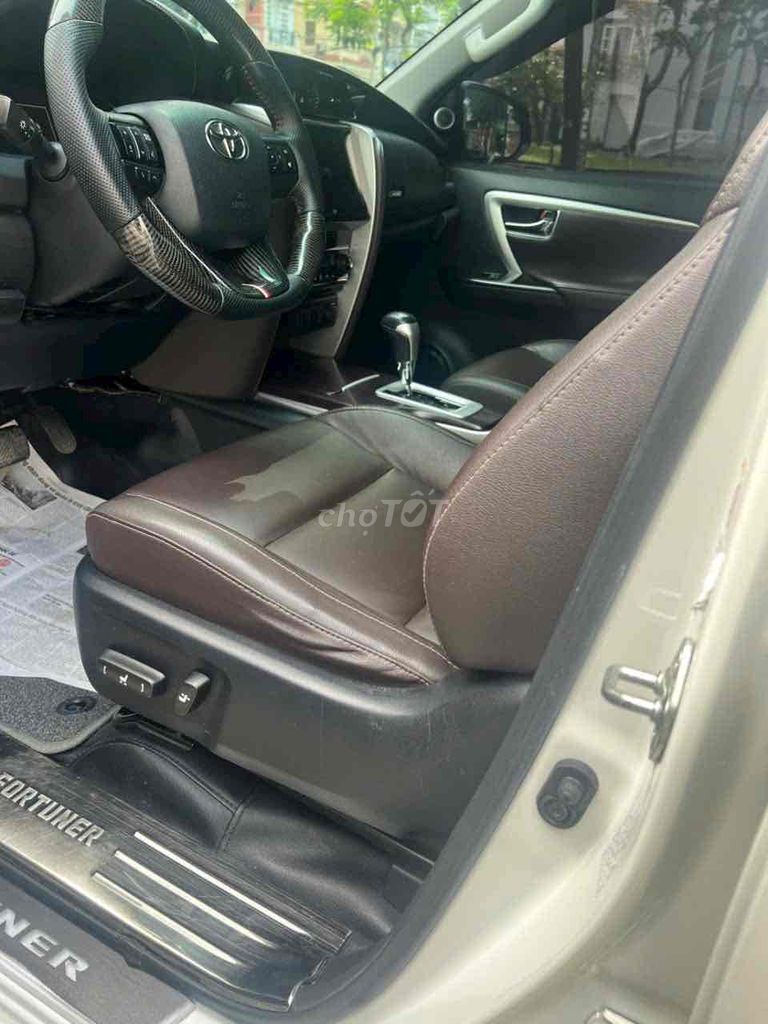 Toyota Fortuner 2019 2.7V xe nhập4x2 AT - 58000 km