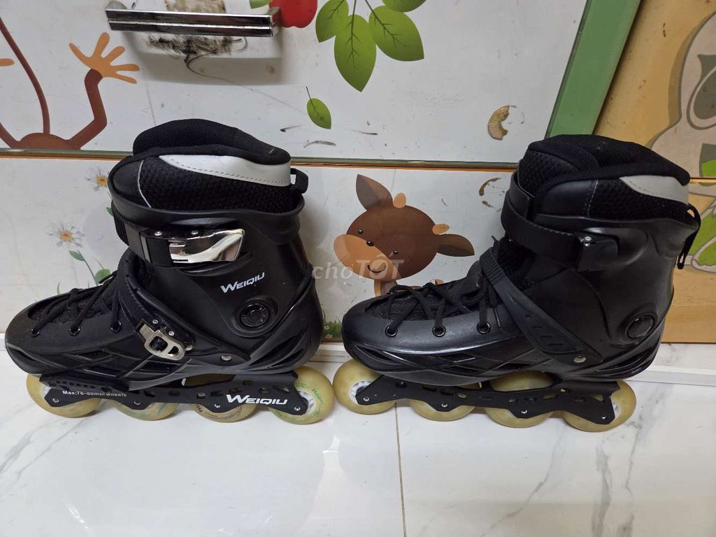 Giày trượt patin Weiqiu Đen size 42. Mua bán Đồ thể thao, Dã ngoại tại Thành phố Long Xuyên An Giang được đăng bởi Kodak hình 1
