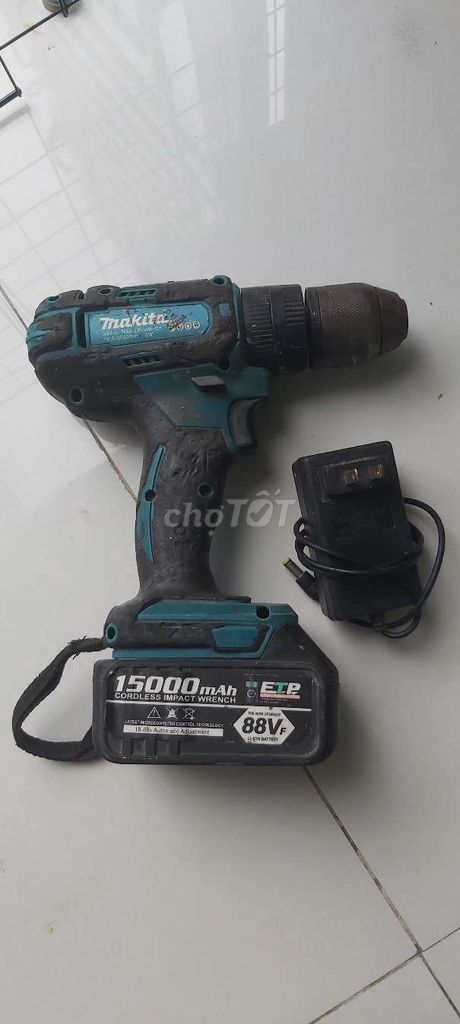 Máy khoan pin Makita TQ
