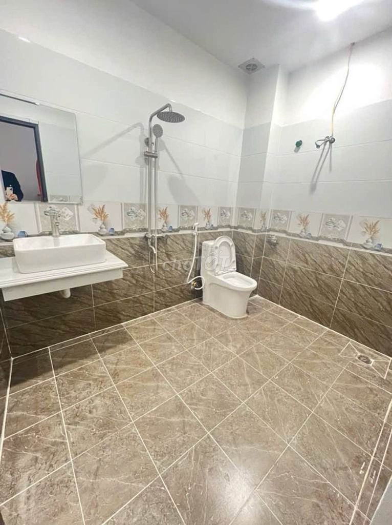 3-этажный дом в Бак Хонг Фук Тхинь, 45м², рядом с Во Нгуен Зяп