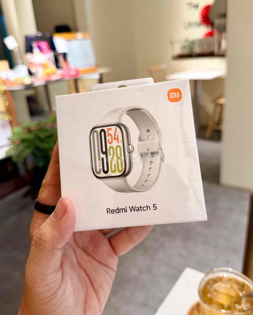 Xiaomi Redmi Watch 5 Trắng. Mua bán Thiết bị đeo thông minh tại Quận 10 Tp Hồ Chí Minh được đăng bởi Huyn Bin hình 1