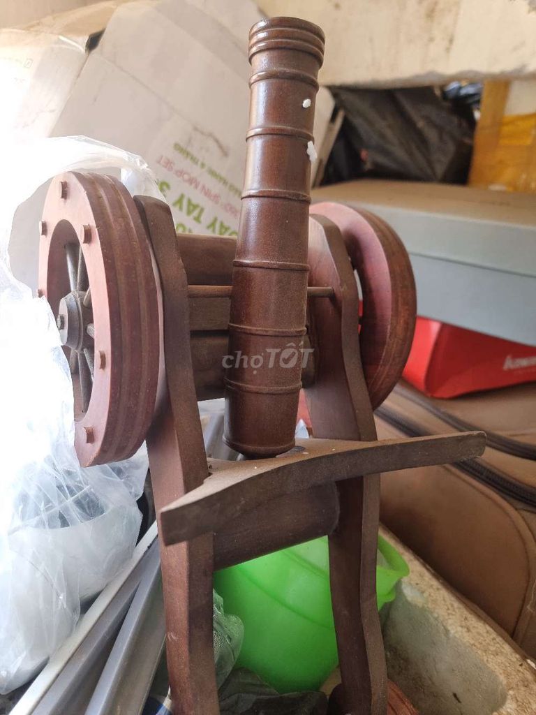 Thanh lý 4 kệ gỗ giá rẻ bèo. Mua bán Tủ, kệ gia đình tại Thành phố Buôn Ma Thuột Đắk Lắk được đăng bởi Hoàng Quân Vương  hình 1