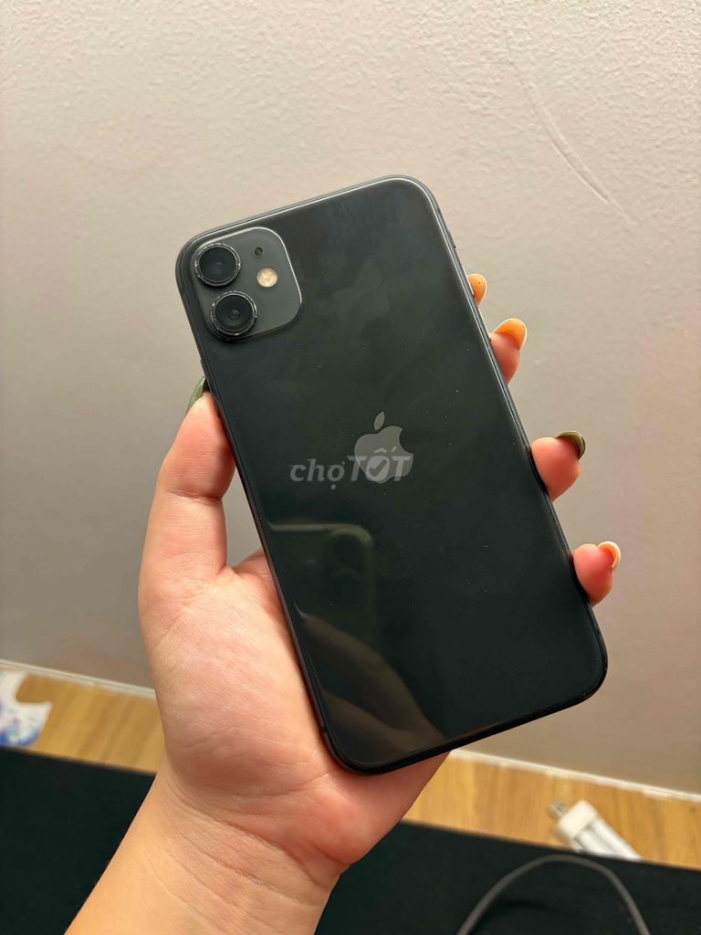Apple iPhone 11 64GB Đen Nứt màn hình. Mua bán Điện thoại tại Quận 3 Tp Hồ Chí Minh được đăng bởi Thanh Hương hình 1