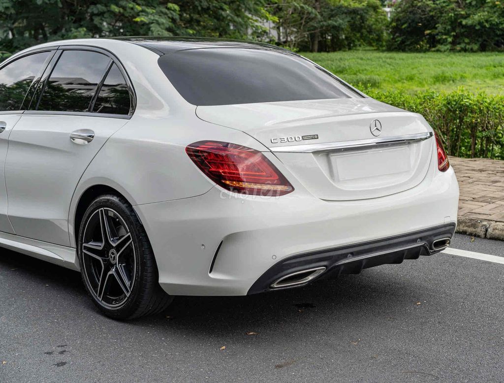 Mercedes Benz C Class 2021 C 300 AMG - 24000 km. Mua bán Ô tô tại Quận 5 Tp Hồ Chí Minh được đăng bởi phúc hình 12