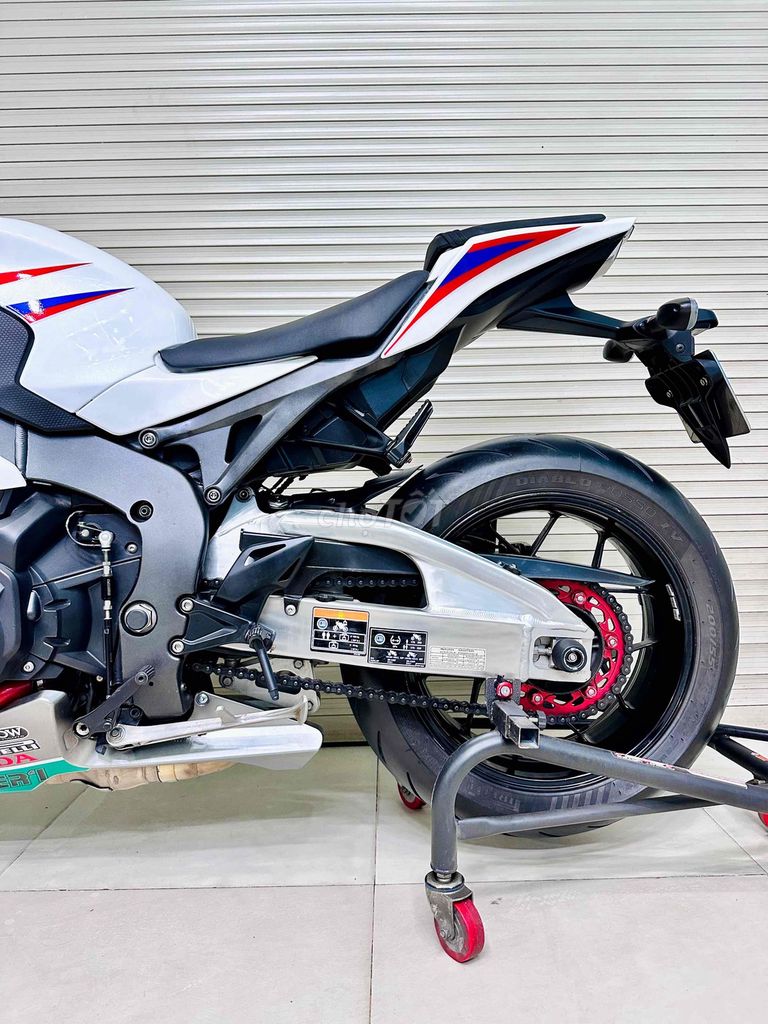 Honda CBR1000rr ABS 2015 nhập AU HQCN. Mua bán Xe máy tại Quận 12 Tp Hồ Chí Minh được đăng bởi Tường hình 11