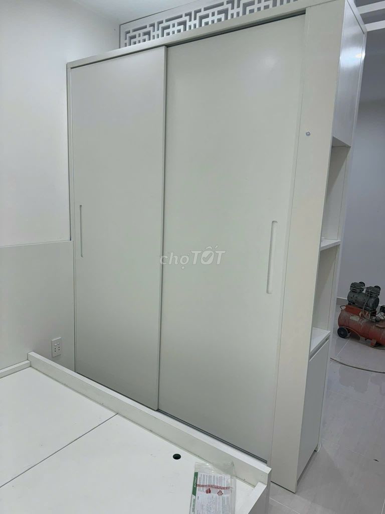 Bán CC Vinhomes  Q9 1 phòng ngủ cộng 43m2 giá 2ty350 full nội thất
