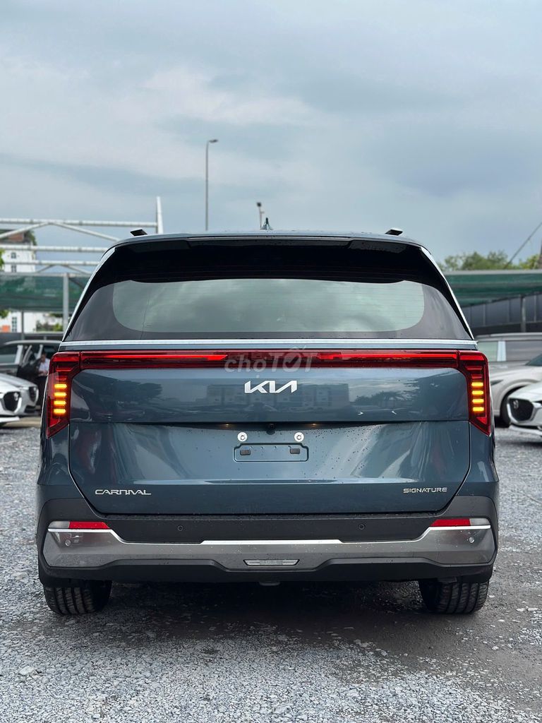 KIA CARNIVAL GIẢM MẠNH TẶNG BHVC SẴN XE GIAO NGAY. Mua bán Ô tô tại Quận 7 Tp Hồ Chí Minh được đăng bởi  Mazda Quận 7 hình 7