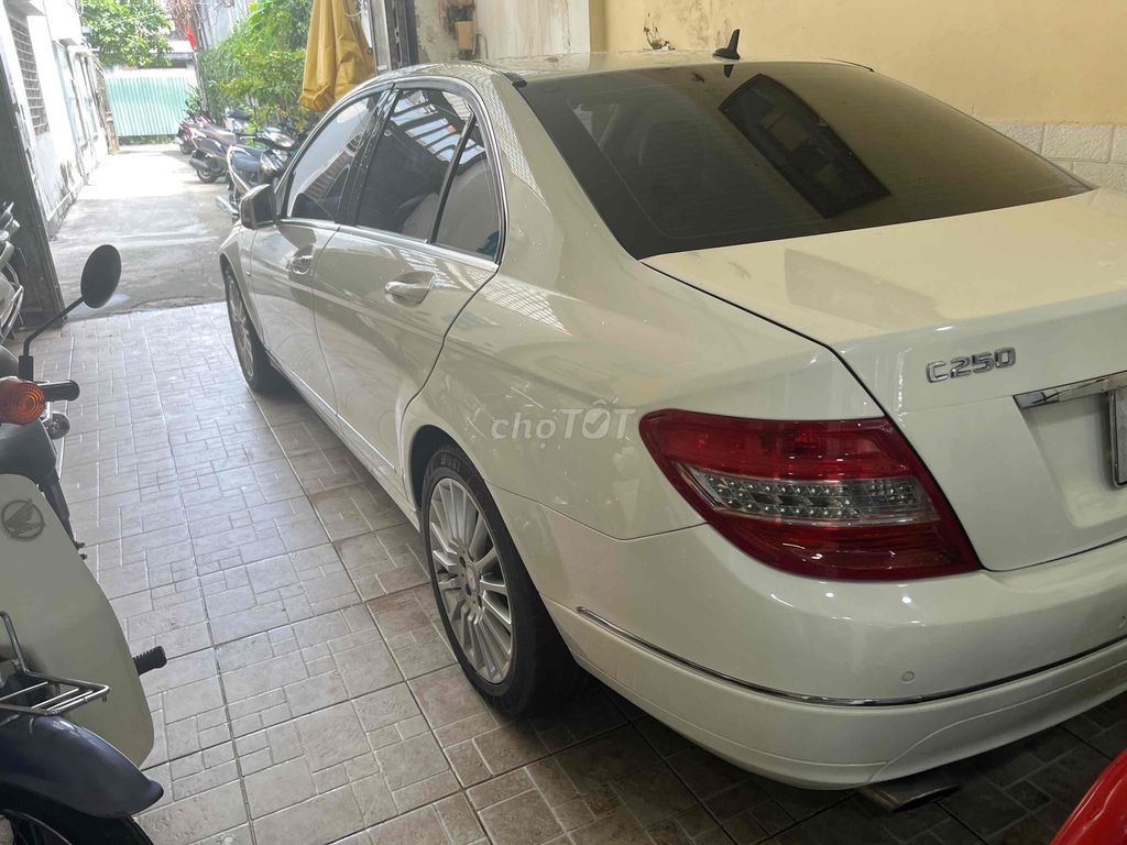 Mercedes Benz C Class 2009 C250 CGI - 110000 km. Mua bán Ô tô tại Quận Gò Vấp Tp Hồ Chí Minh được đăng bởi PHONG VŨ SHOP hình 8