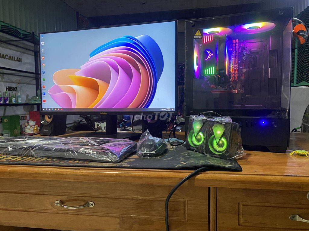 TRỌN BỘ PC GAMING CORE I7 16G 580 8G 24". Mua bán Máy tính để bàn tại Thành phố Biên Hòa Đồng Nai được đăng bởi LÊ MINH SỸ hình 1