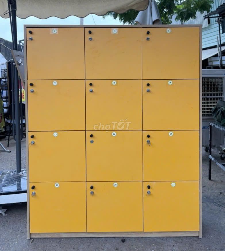 VT031024 Tủ locker 12 ô