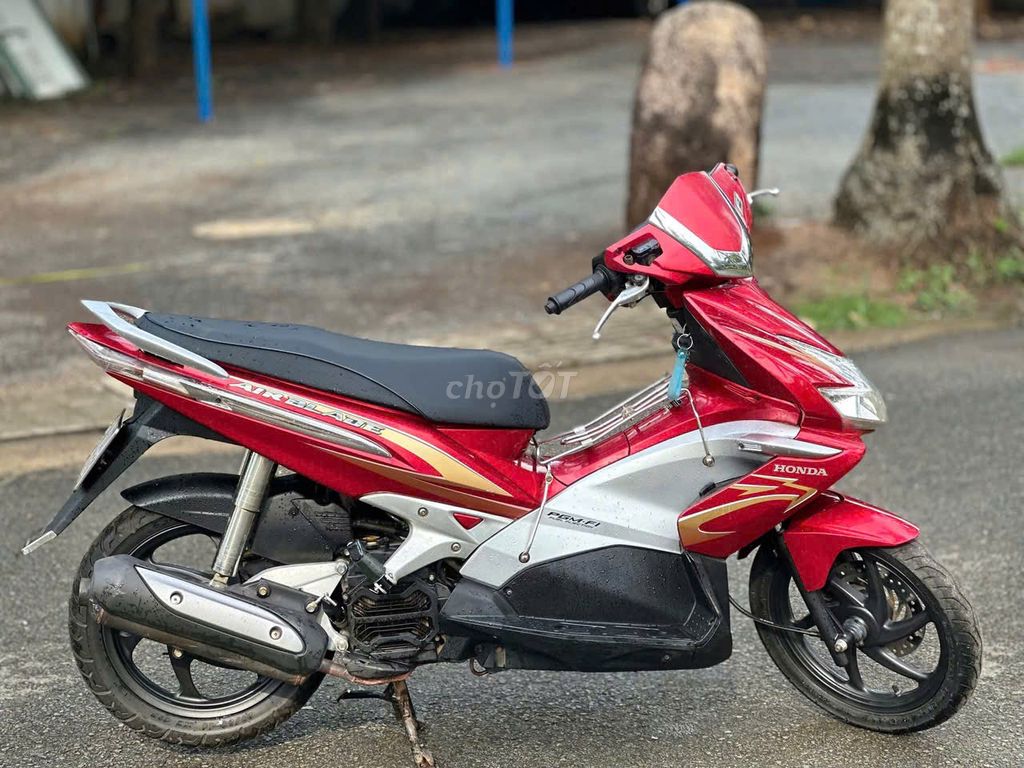 Honda Air Blade 2010 Đỏ Máy zin. Mua bán Xe máy tại Huyện Trảng Bom Đồng Nai được đăng bởi phương hình 6