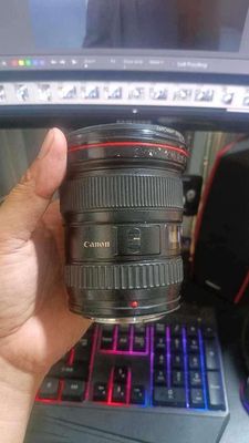 Bán lens canon 17-40. Mua bán Máy ảnh, Máy quay tại Thành phố Thủ Đức Tp Hồ Chí Minh được đăng bởi Đồ Công Nghệ 