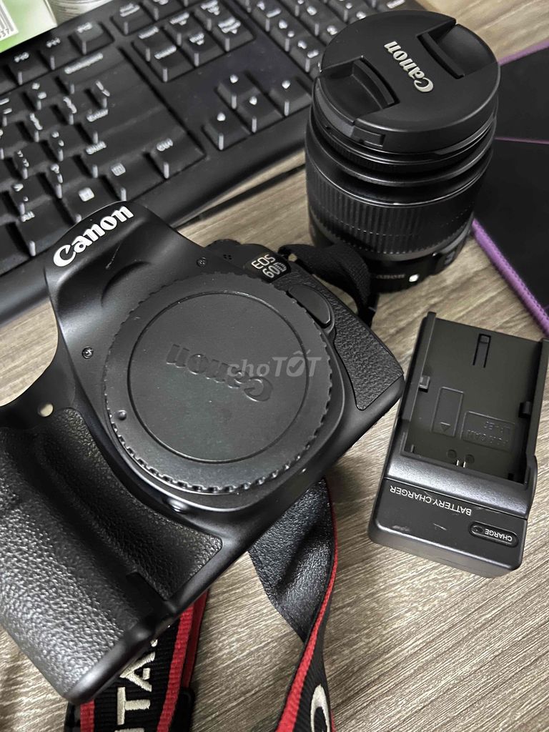 Máy ảnh Canon 60D 99% mới. Mua bán Máy ảnh, Máy quay tại Quận 7 Tp Hồ Chí Minh được đăng bởi Quốc Vinh Lê hình 1