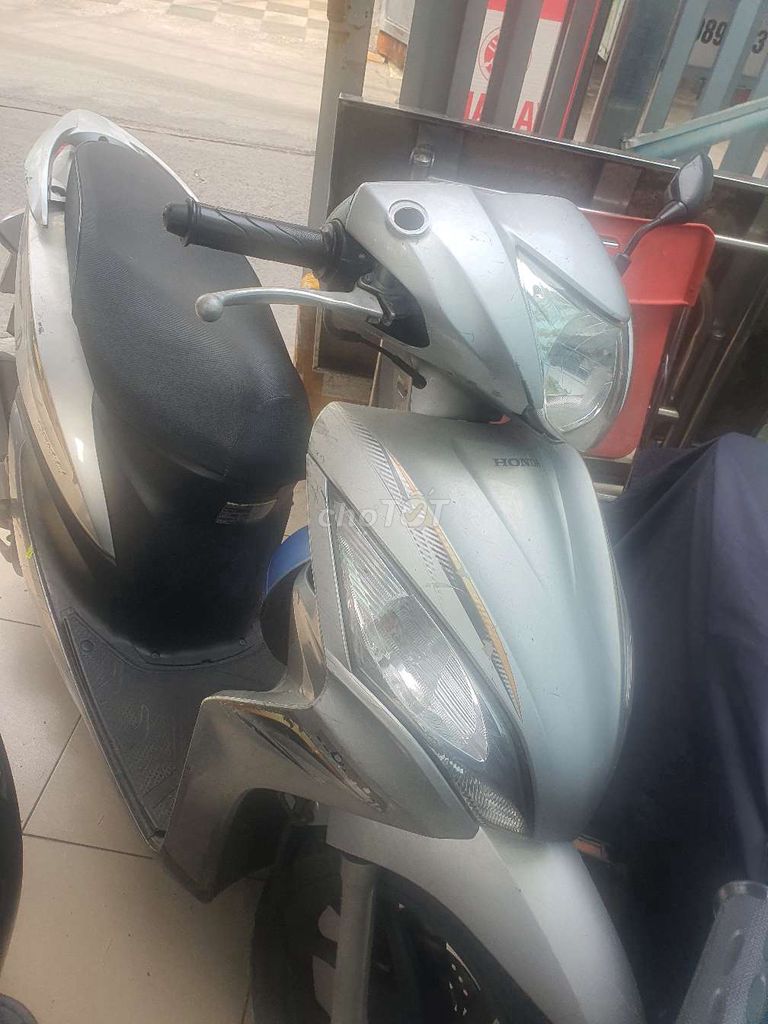 Cần bán xe Vision 2013. Mua bán Xe máy tại Quận 11 Tp Hồ Chí Minh được đăng bởi Hoàng hình 1