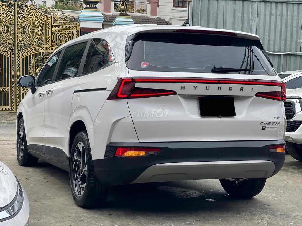 Hyundai Custin 2025 Đặc Biệt 1.5T - 8.000km chuẩn. Mua bán Ô tô tại Thành phố Thủ Đức Tp Hồ Chí Minh được đăng bởi Ô TÔ SÀI GÒN hình 3