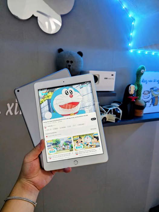 Apple iPad Gen 6 32GB Xám. Mua bán Máy tính bảng tại Quận 1 Tp Hồ Chí Minh được đăng bởi Hội Đồ Điện Tử hình 1