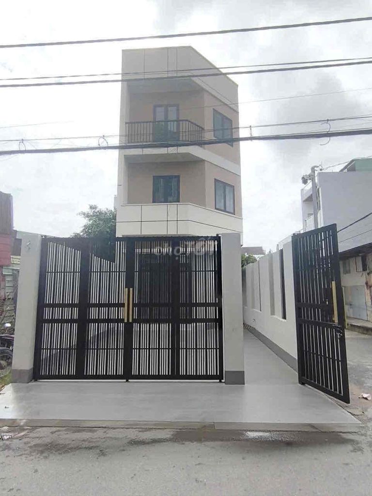 GÓC 2 MẶT TIỀN GẦN NGUYỄN DUY TRINH - CHỢ LONG TRƯỜNG - 2LẦU 3PN 4WC