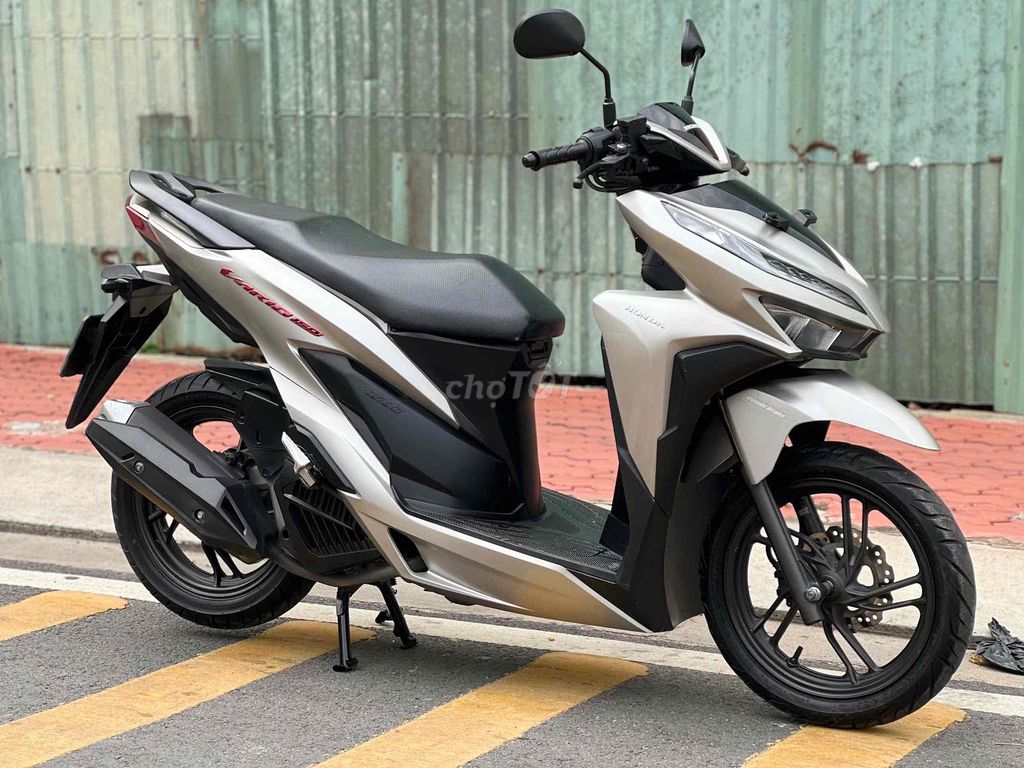 Honda Vario 150 2021 Bạc đen 15.000km. Mua bán Xe máy tại Quận 11 Tp Hồ Chí Minh được đăng bởi Hưng Từ hình 1