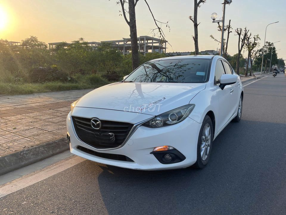 Chính chủ bán Mazda 3 2016 1.5 AT Sedan - 8v km. Mua bán Ô tô tại Quận Long Biên Hà Nội được đăng bởi Lê Quang hải hình 1