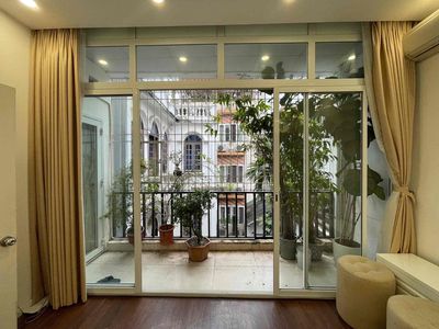 Townhouse 45 m² · 4 bed · Đê La Thành