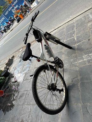 Cần thanh lý xe đạp Đài Loan chính hãng,nguyên zin