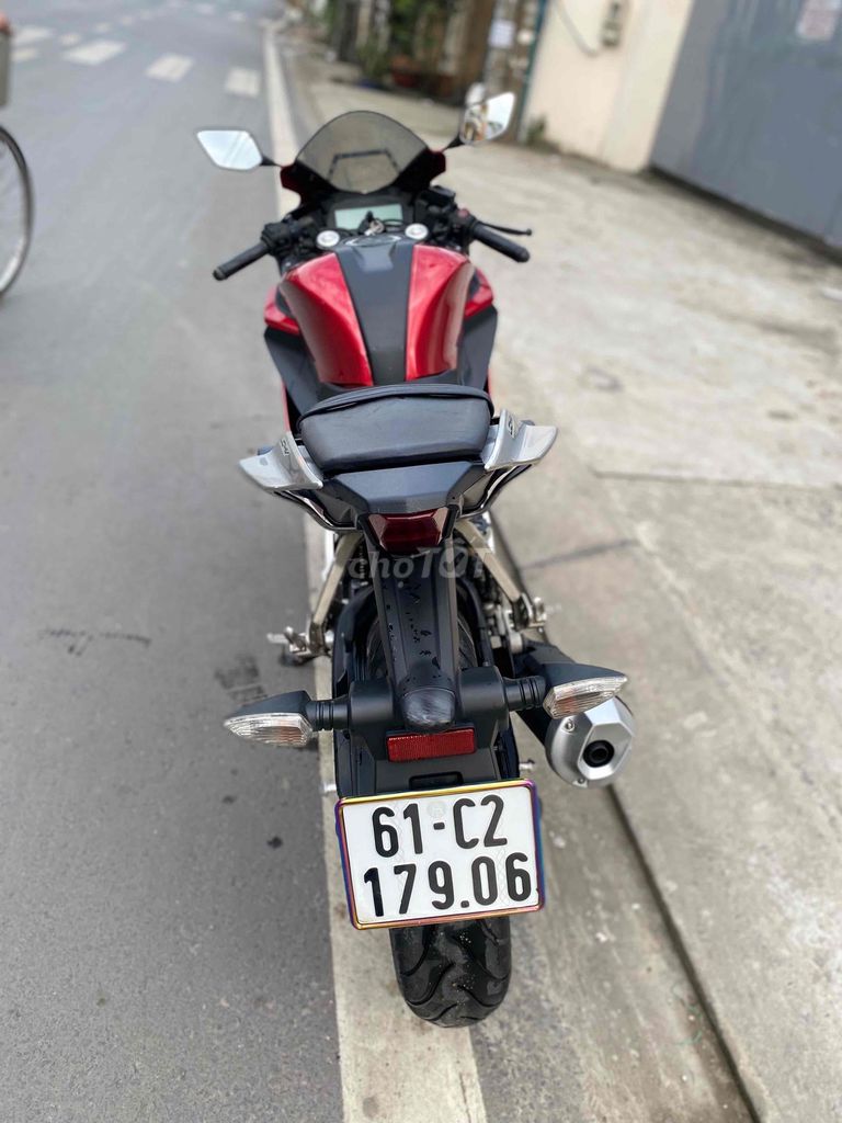 Yamaha R15 2022 màu Đỏ. Mua bán Xe máy tại Huyện Hóc Môn Tp Hồ Chí Minh được đăng bởi xe máy Tùng Liên  hình 14