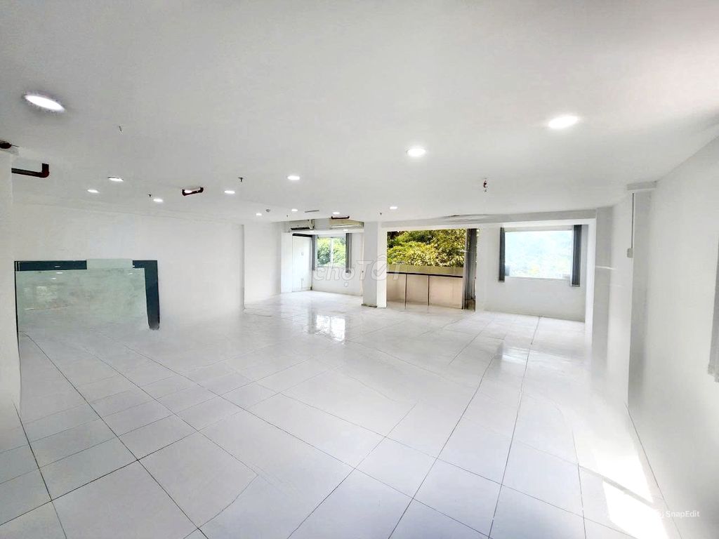 Cho thuê văn phòng quận 1 - 110m2 giá rẻ