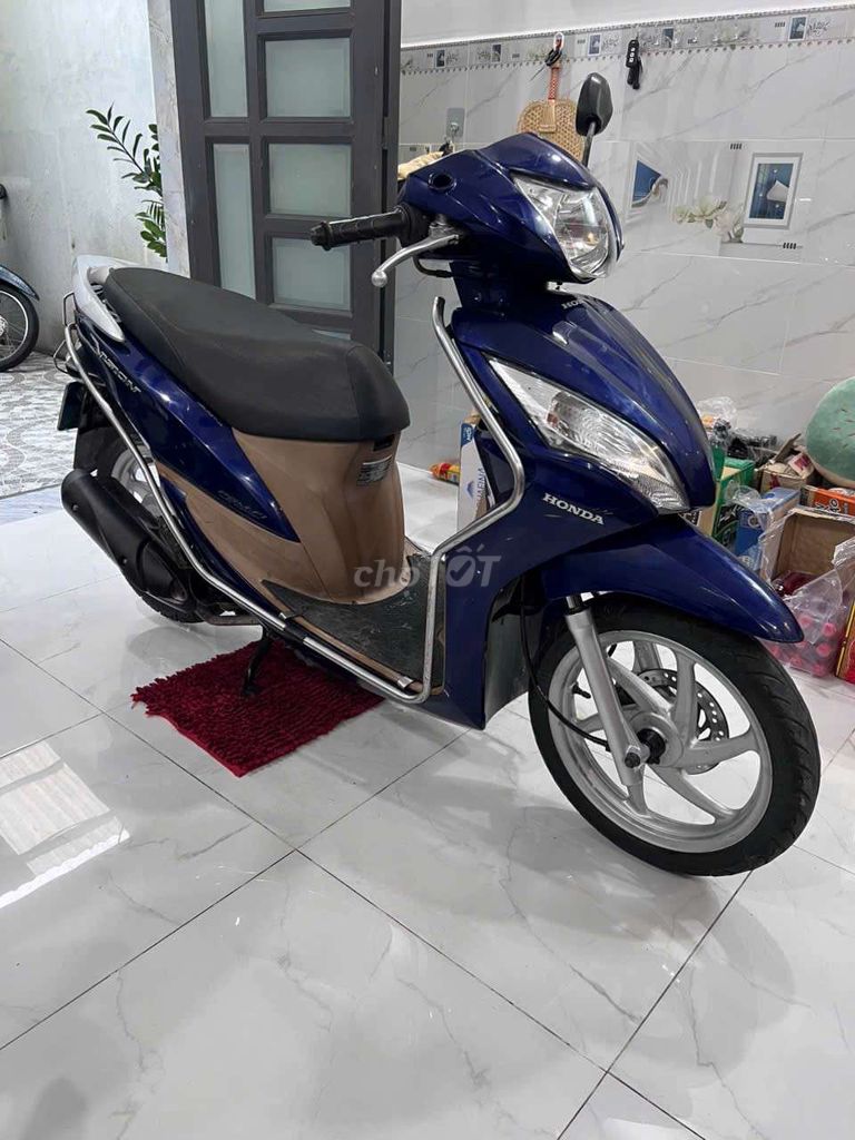 Honda Vision Синий скутер