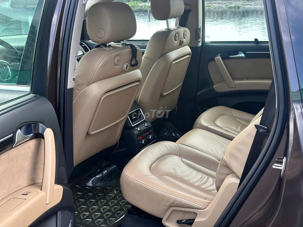 Audi Q7 2011 màu nâu xe đẹp. Mua bán Ô tô tại Quận Gò Vấp Tp Hồ Chí Minh được đăng bởi Phương 831 hình 7