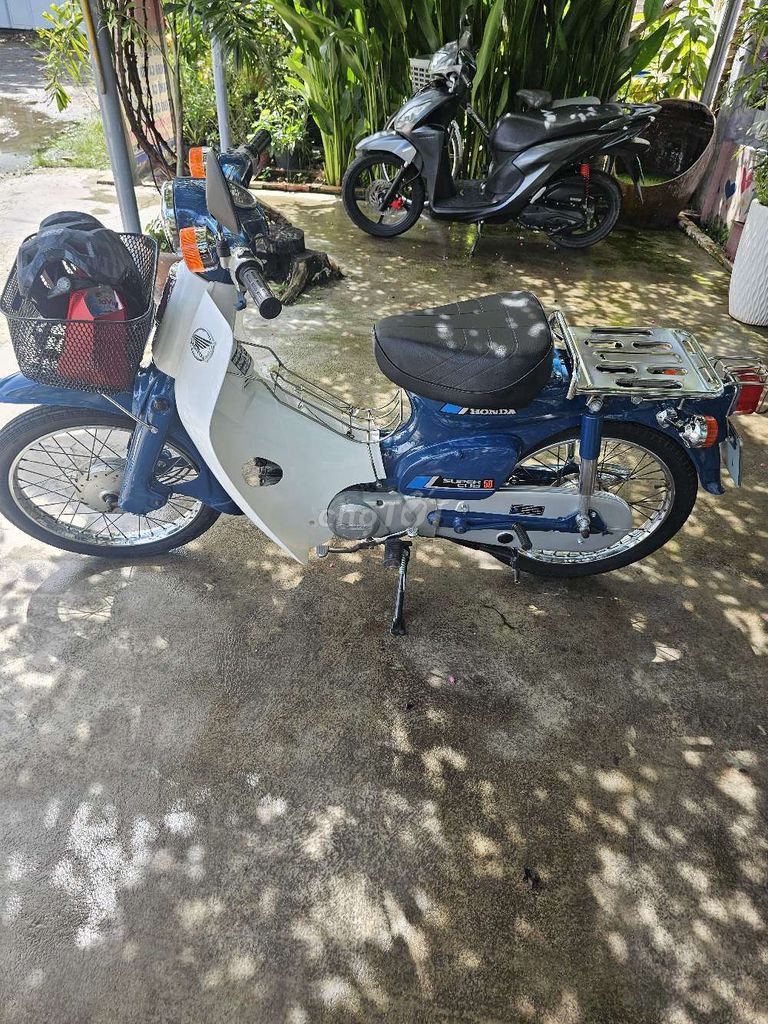 Cần bán Xe Cub 81 50cc. Mua bán Xe máy tại Huyện Cần Giờ Tp Hồ Chí Minh được đăng bởi ĐINH VĂN TÁNH hình 1