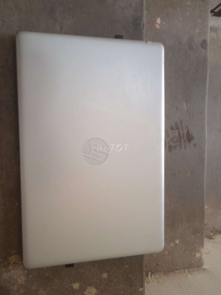 Mình cần thanh lý con HP Intel I5 8250 Ram 12GB
