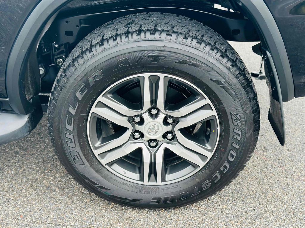 Toyota Fortuner 2017 2.7V 4x2 AT. Mua bán Ô tô tại Huyện Sóc Sơn Hà Nội được đăng bởi AUTO VĨNH CƯỜNG hình 6
