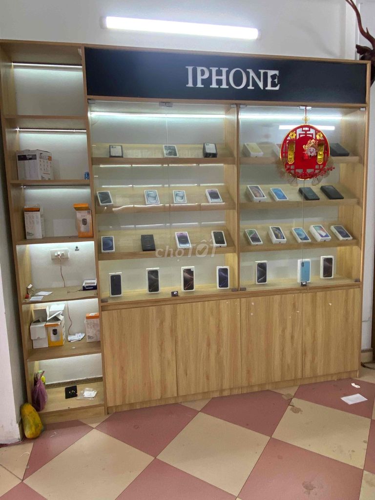 Tủ trưng bày Gỗ Kính Vàng gỗ. Mua bán Tủ, kệ gia đình tại Huyện Thanh Miện Hải Dương được đăng bởi Phạm Đình Tài hình 1